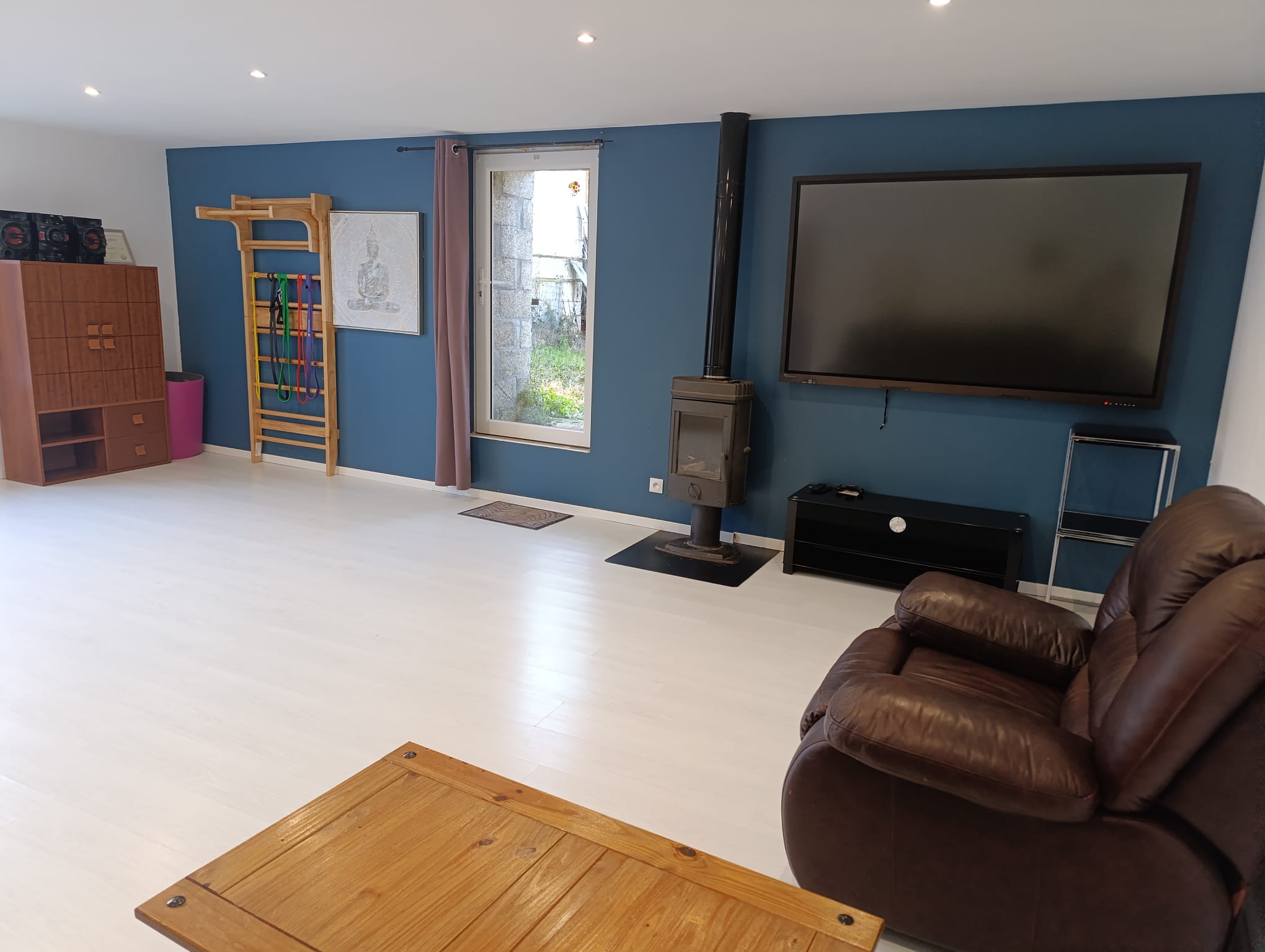 WhatsApp Image 2025-12-14 at 18.31.02 (2)