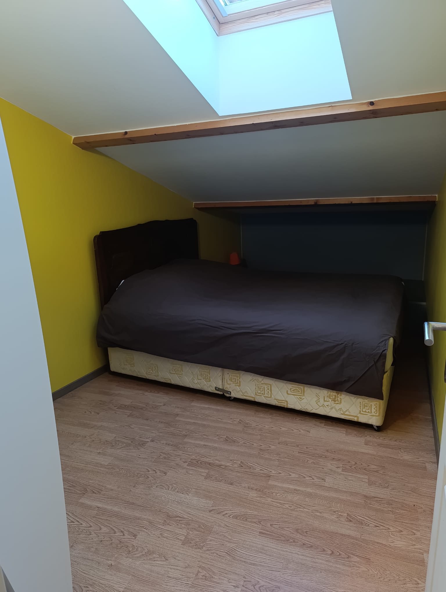 WhatsApp Image 2025-12-14 at 18.31.03 (1)